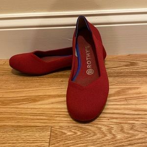 Rothy’s “The Flat” in Scooter Red